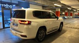 Toyota Land Cruiser Premium+ 2024 года за 58 900 000 тг. в Алматы – фото 5