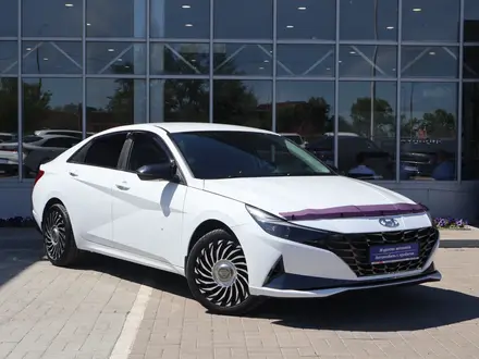 Hyundai Elantra Elegance 2023 года за 7 890 000 тг. в Астана – фото 7