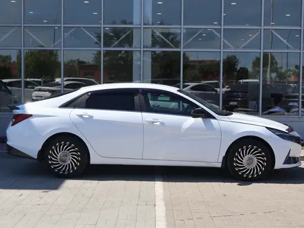 Hyundai Elantra Elegance 2023 года за 7 890 000 тг. в Астана – фото 6