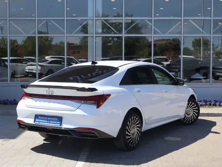 Hyundai Elantra Elegance 2023 года за 7 890 000 тг. в Астана – фото 5