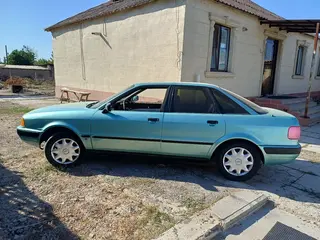 Audi 80