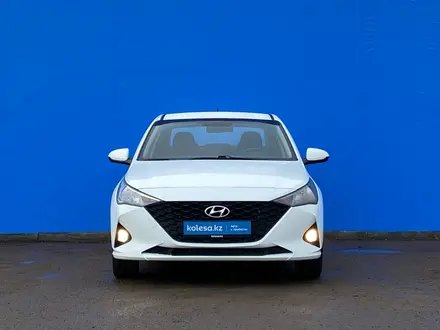 Hyundai Accent 2020 года за 6 380 000 тг. в Алматы – фото 2