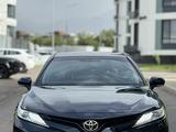 Toyota Camry 2019 года за 16 500 000 тг. в Алматы
