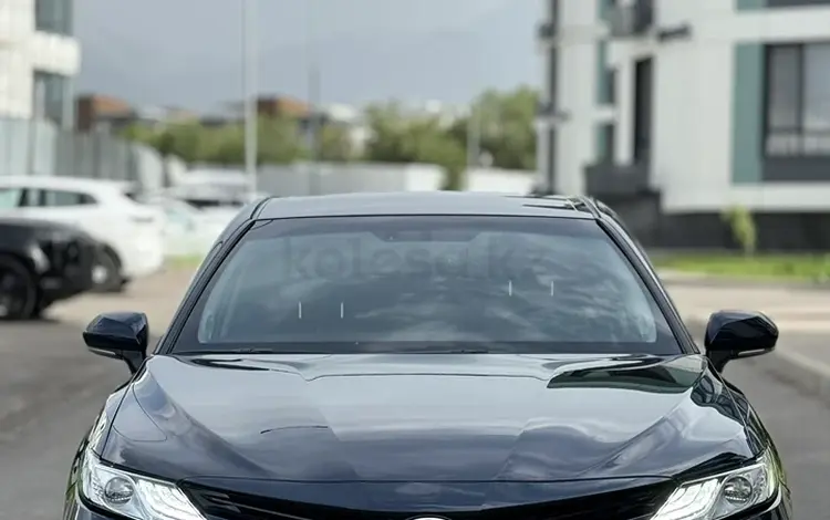 Toyota Camry 2019 года за 16 500 000 тг. в Алматы