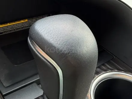 Toyota Camry 2019 года за 16 500 000 тг. в Алматы – фото 25