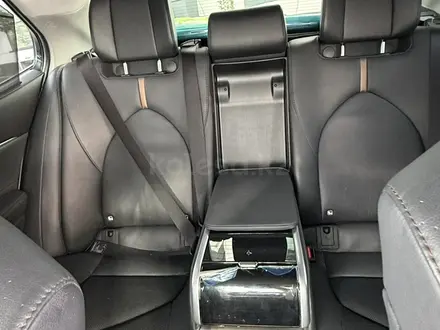 Toyota Camry 2019 года за 16 500 000 тг. в Алматы – фото 30