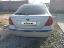 Ford Mondeo, 2001