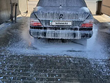 Mercedes-Benz E 230 1992 года за 1 100 000 тг. в Кызылорда – фото 2