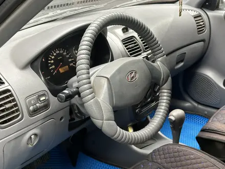 Hyundai Accent 2007 года за 2 490 000 тг. в Актобе – фото 13