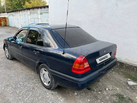 Mercedes-Benz C 180 1994 года за 1 700 000 тг. в Тараз – фото 2