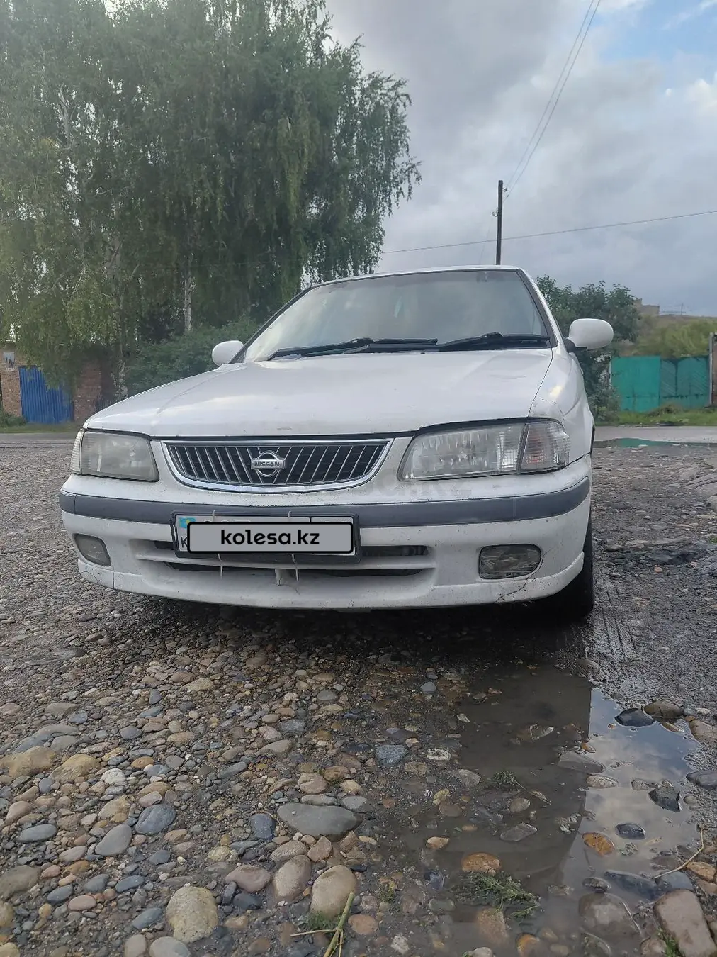 Nissan Sunny, 2000