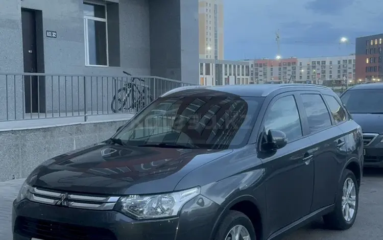 Mitsubishi Outlander 2014 годаүшін9 600 000 тг. в Астана