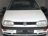 Volkswagen Golf 1996 годаүшін1 400 000 тг. в Шымкент