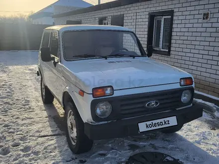 ВАЗ (Lada) Lada 2121 2000 года за 800 000 тг. в Семей – фото 3