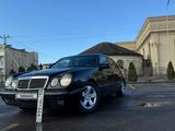 Mercedes-Benz E 230 1996 года за 2 200 000 тг. в Алматы