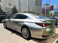 Lexus ES 300h 2019 года за 20 700 000 тг. в Астана