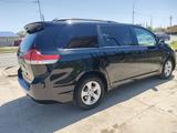 Toyota Sienna 2013 годаfor11 900 000 тг. в Атырау – фото 3