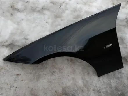 Крыло переднее левое BMW E90 за 30 000 тг. в Караганда