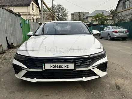 Hyundai Elantra 2024 года за 8 730 000 тг. в Алматы