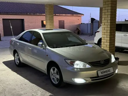 Toyota Camry 2003 года за 7 500 000 тг. в Актобе – фото 5