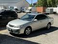 Toyota Camry 2003 года за 7 500 000 тг. в Актобе – фото 27