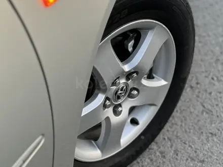 Toyota Camry 2003 года за 7 500 000 тг. в Актобе – фото 36