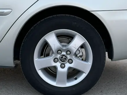 Toyota Camry 2003 года за 7 500 000 тг. в Актобе – фото 37