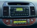 Toyota Camry 2003 года за 7 500 000 тг. в Актобе – фото 40