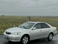 Toyota Camry 2003 года за 7 500 000 тг. в Актобе – фото 43