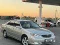 Toyota Camry 2003 года за 7 500 000 тг. в Актобе – фото 54