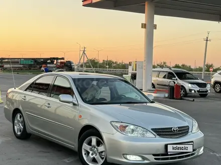 Toyota Camry 2003 года за 7 500 000 тг. в Актобе – фото 54