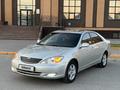 Toyota Camry 2003 года за 7 500 000 тг. в Актобе – фото 67
