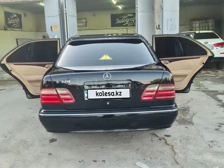 Mercedes-Benz E 320 2001 года за 4 600 000 тг. в Актау – фото 5