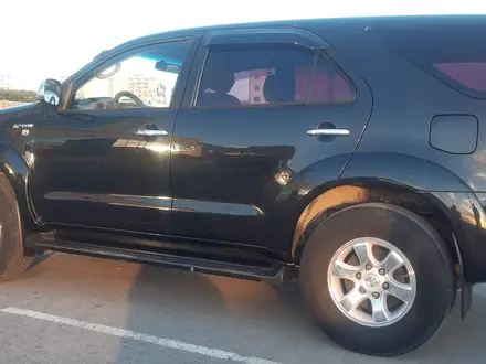 Toyota Fortuner 2006 года за 8 500 000 тг. в Актау – фото 32