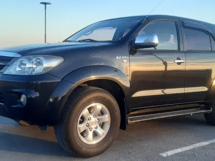 Toyota Fortuner 2006 года за 8 500 000 тг. в Актау – фото 33