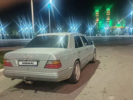 Mercedes-Benz E 200 1991 года за 1 900 000 тг. в Кызылорда – фото 2