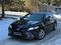 Toyota Camry 2019 года за 14 500 000 тг. в Астана – фото 37