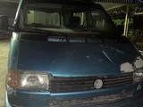 Volkswagen Caravelle 1993 года за 1 000 000 тг. в Туркестан