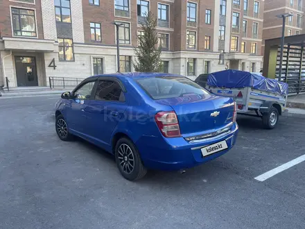 Chevrolet Cobalt 2013 года за 2 850 000 тг. в Караганда – фото 2