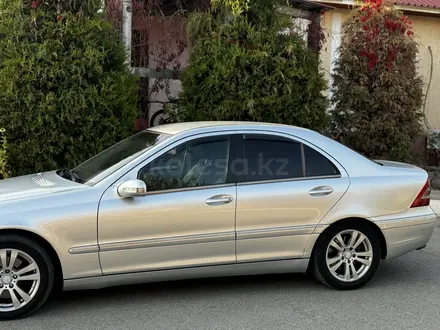 Mercedes-Benz C 320 2000 года за 4 000 000 тг. в Шымкент – фото 8