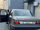 Mercedes-Benz E 230 1991 года за 1 200 000 тг. в Шымкент – фото 3