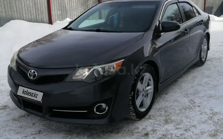 Toyota Camry 2013 года за 6 700 000 тг. в Актобе