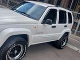 Jeep Liberty 2004 года за 4 500 000 тг. в Алматы – фото 2