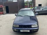 Volkswagen Golf 1997 года за 1 400 000 тг. в Алматы