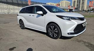 Toyota Sienna 2022 года за 27 500 000 тг. в Алматы