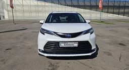 Toyota Sienna 2022 года за 27 500 000 тг. в Алматы – фото 3