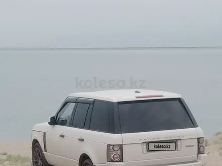 Land Rover Range Rover 2009 года за 13 300 000 тг. в Алматы – фото 2