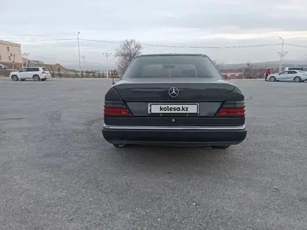 Mercedes-Benz E 200 1992 года за 1 200 000 тг. в Шымкент – фото 7