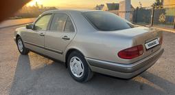 Mercedes-Benz E 230 1996 годаүшін2 700 000 тг. в Атбасар – фото 4