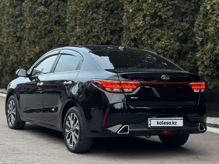 Kia Rio 2021 года за 8 200 000 тг. в Семей – фото 5